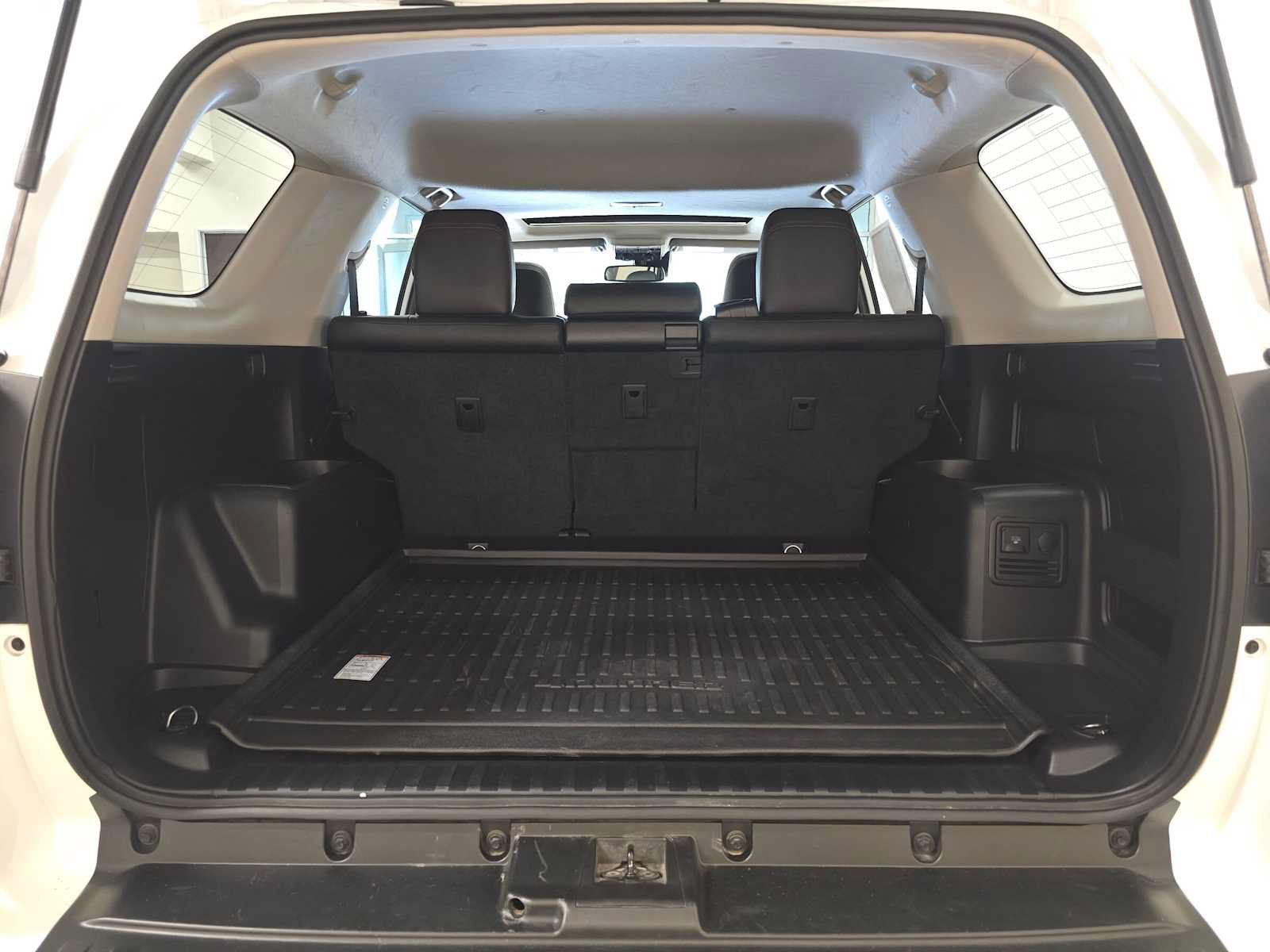 Certified 2024 Toyota 4Runner TRD Off-Road Premium w/ Moonroof Package AWD/4WD image 32