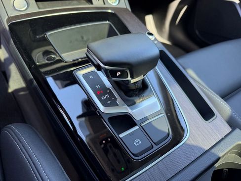 Certified 2023 Audi Q5 e Premium w/ Convenience Package AWD/4WD image 29
