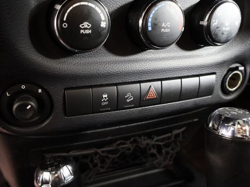 Used 2014 Jeep Wrangler Unlimited Sport w/ Quick Order Package 24S image 37