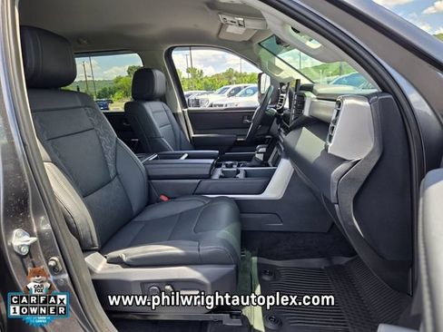 Used 2024 Toyota Tundra Limited AWD/4WD image 21