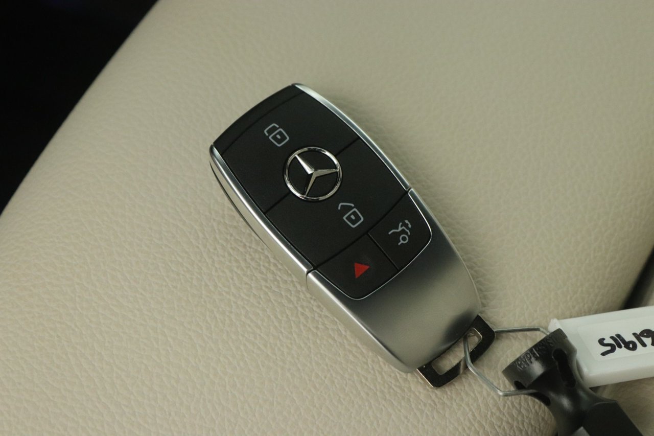 New 2026 Mercedes-Benz GLA 250 4MATIC image 9