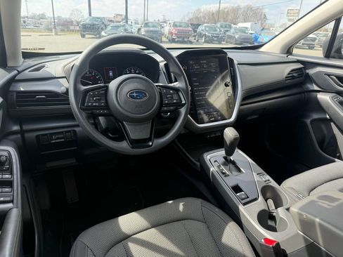 Used 2024 Subaru Crosstrek 2.0i Premium image 5