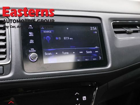 Used 2021 Honda HR-V EX image 18