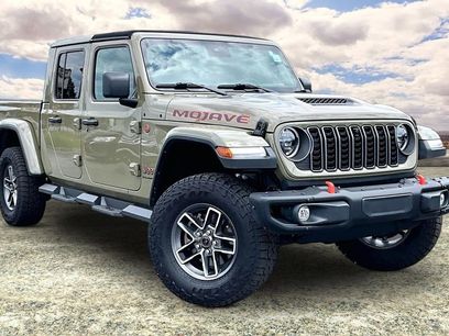 Used 2025 Jeep Gladiator Mojave