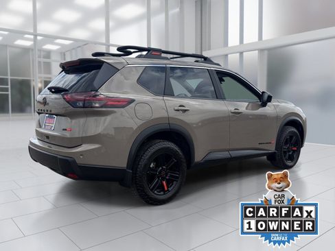 Certified 2025 Nissan Rogue SV AWD/4WD image 6