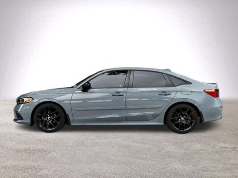 Used 2024 Honda Civic Sport image 6