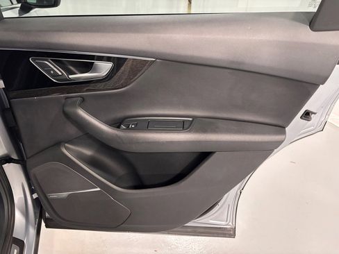 Used 2018 Audi Q7 3.0T Premium Plus w/ Premium Plus Package image 27