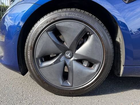 Used 2019 Tesla Model 3 Standard Range Plus RWD image 33