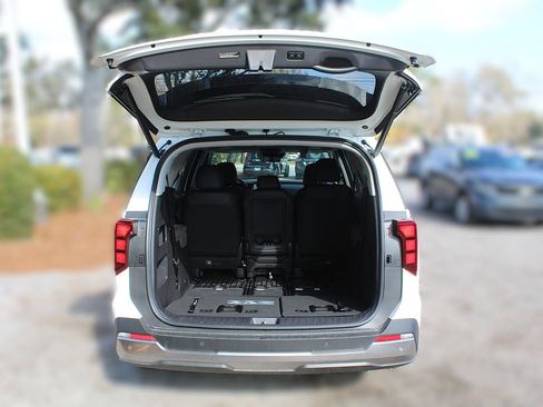 New 2027 Kia Carnival SX w/ Dark Edition Package FWD image 12