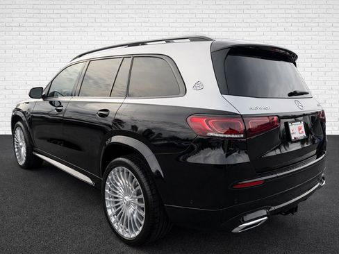 Used 2023 Mercedes-Benz Maybach GLS 600 4MATIC image 7