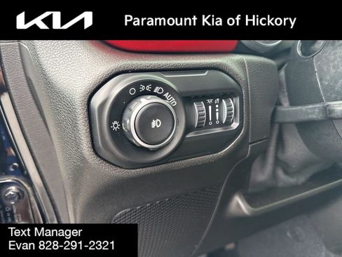 Used 2019 Jeep Wrangler Unlimited Rubicon w/ Cold Weather Group AWD/4WD image 18