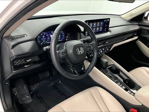 Used 2024 Honda Accord EX-L image 16