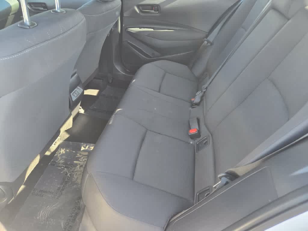 Used 2025 Toyota Corolla LE FWD image 12