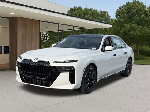 New 2026 BMW 740i 740i w/ Premium Package image 2