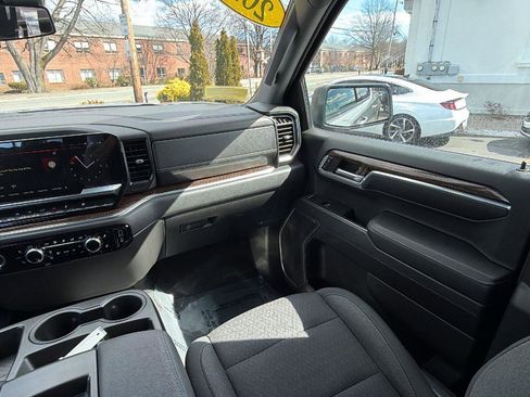 Used 2023 GMC Sierra 1500 Elevation image 31