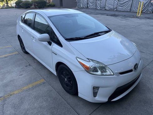 Used 2013 Toyota Prius Three FWD image 8