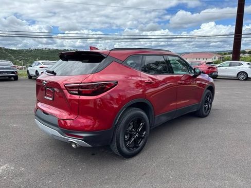 Used 2023 Chevrolet Blazer LT w/ Convenience Package FWD image 5