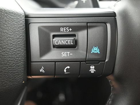 Used 2026 Nissan Rogue SV AWD/4WD image 33