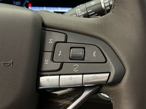 Used 2024 Cadillac Escalade ESV Sport w/ LPO, ONYX Package image 29