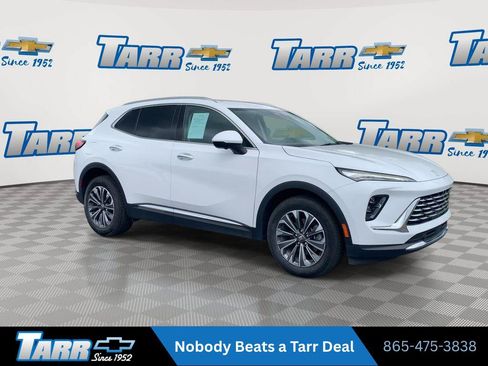 Used 2024 Buick Envision Preferred AWD/4WD image 2