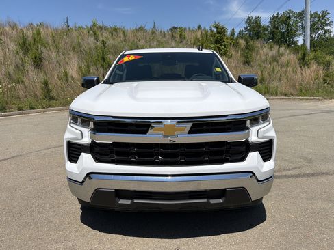 Used 2026 Chevrolet Silverado 1500 LT RWD image 2