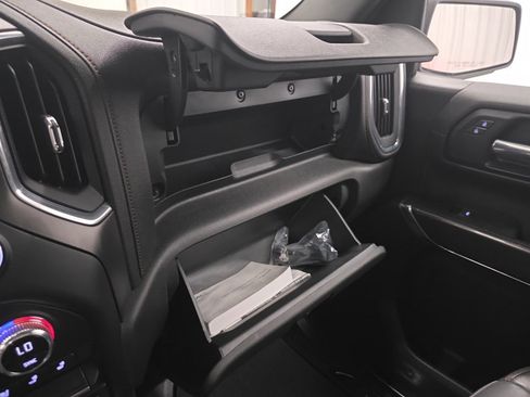 Used 2021 GMC Sierra 1500 AT4 AWD/4WD image 30