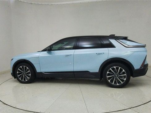 Used 2025 Cadillac Lyriq Sport image 68