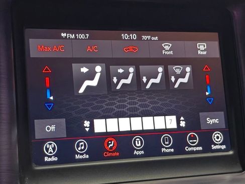 Used 2018 Dodge Charger SXT RWD image 30