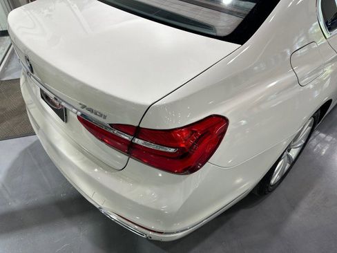 Used 2017 BMW 740i xDrive AWD/4WD image 24