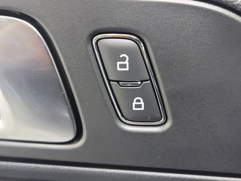 Used 2022 Ford Mustang GT image 19