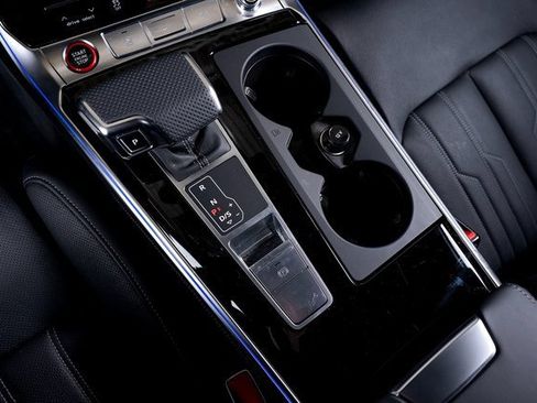 Used 2025 Audi RS 6 performance image 50