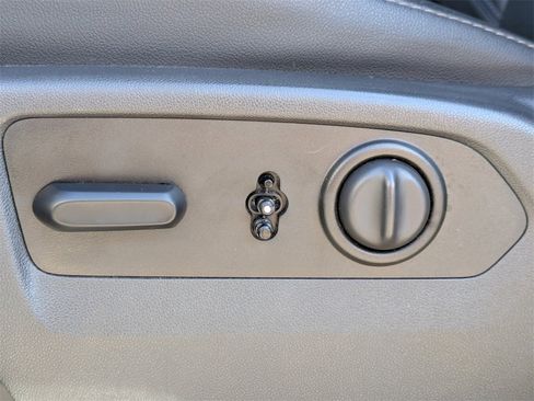 Used 2019 GMC Sierra 1500 SLT image 22