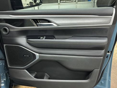 New 2026 Jeep Grand Wagoneer 4WD image 12