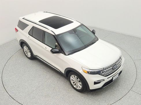 Used 2023 Ford Explorer Limited w/ Limited Technology Package RWD image 24