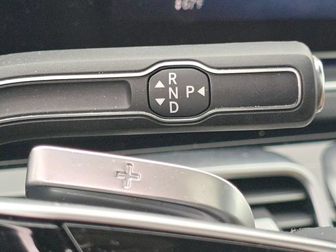 Certified 2024 Mercedes-Benz GLS 450 4MATIC image 39