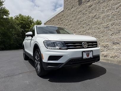 Used 2020 Volkswagen Tiguan SE w/ Panoramic Sunroof Package