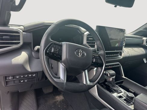 Used 2024 Toyota Tundra Platinum AWD/4WD image 11