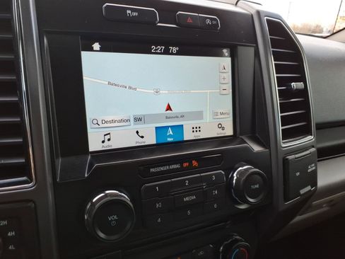 Used 2017 Ford F150 XLT w/ Equipment Group 302A Luxury image 19