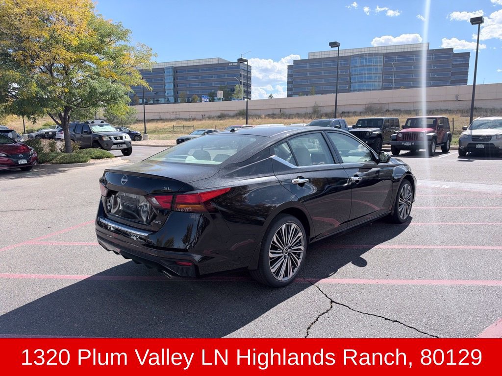 Used 2023 Nissan Altima 2.5 SL AWD/4WD image 2