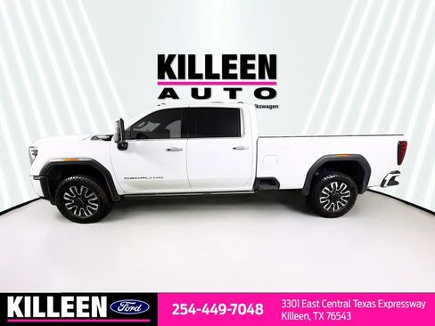 Used 2024 GMC Sierra 3500 Denali Ultimate AWD/4WD image 4