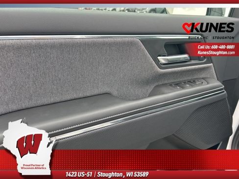 New 2026 GMC Sierra EV Elevation w/ LPO, Elevation Dark Package AWD/4WD image 17