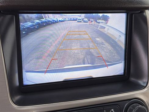 Used 2017 GMC Yukon Denali w/ Open Road Package image 19