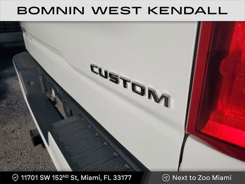 Used 2022 Chevrolet Silverado 1500 Custom image 10
