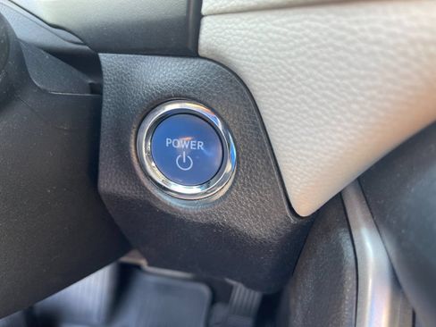 Used 2020 Toyota RAV4 XLE w/ All Weather Liner Package AWD/4WD image 24