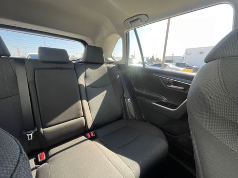 Used 2025 Toyota RAV4 XLE image 37