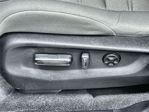 Used 2017 Honda CR-V EX image 13