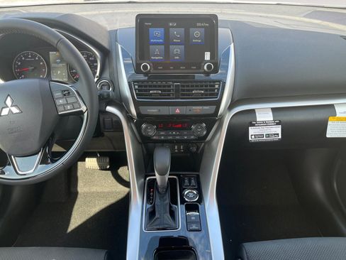 New 2025 Mitsubishi Eclipse Cross SE image 11
