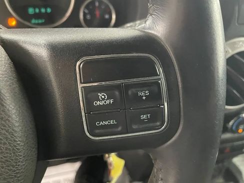 Used 2018 Jeep Wrangler Unlimited Rubicon AWD/4WD image 16