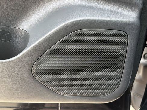 Used 2021 Nissan Rogue S image 21