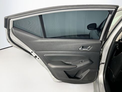 Used 2019 Nissan Altima 2.5 SR w/ SR Premium Package image 25